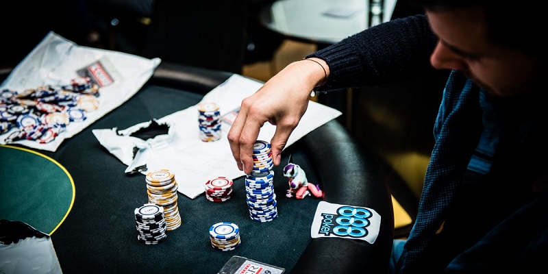 Cách sử dụng chip Poker đất sét mini hiệu quả