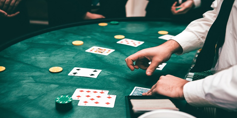 Luật chơi Poker Bóng Mini