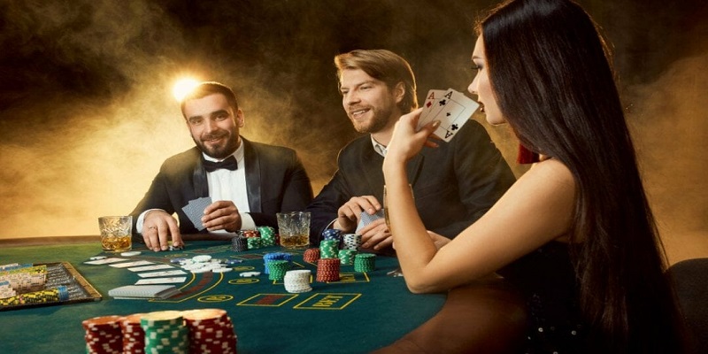 Poker Lớn Mini Là Gì? Cách Đánh Cược Poker Hiệu Quả
