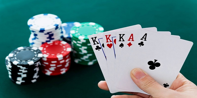 Top 5 Phụ Kiện Poker Mini Được Yêu Thích Nhất 2023