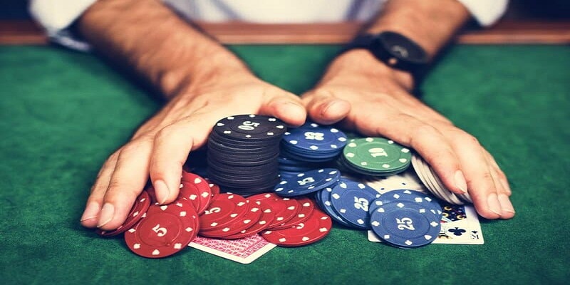 Lý do chip Poker Mini bằng nhựa là lựa chọn tối ưu của Bet thủ